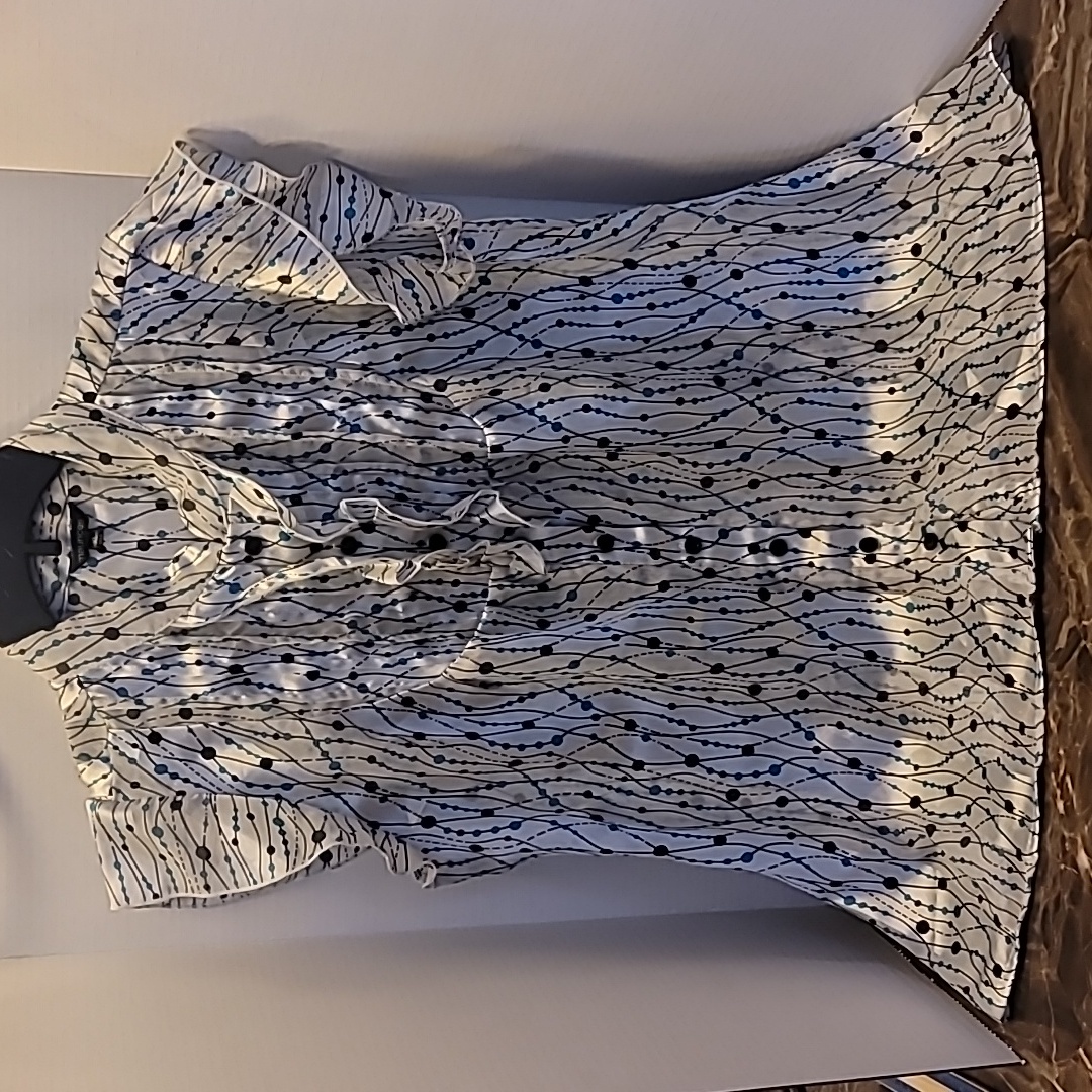 Euc Button Up Top